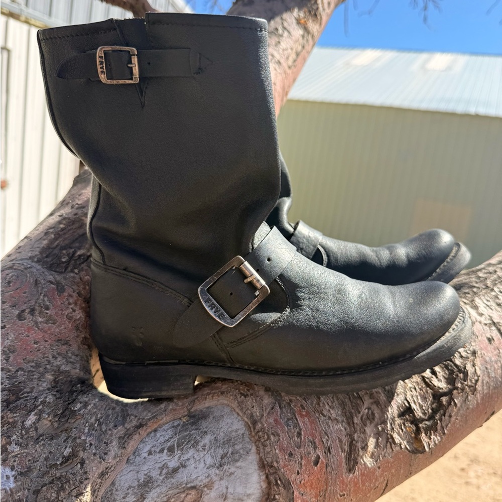 SOLD Frye Veronica Short Engineer Boots Black Leather Moto Harness 7.5
